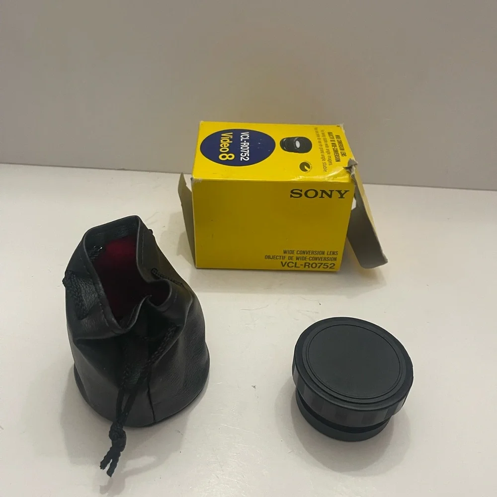 Sony VCL-R0752 x0.7 Wide conversion Lens Black 52mm w/cap From Japan